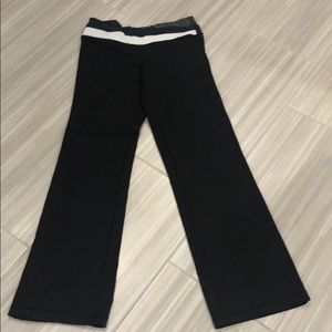 Lululemon athletica yoga pants